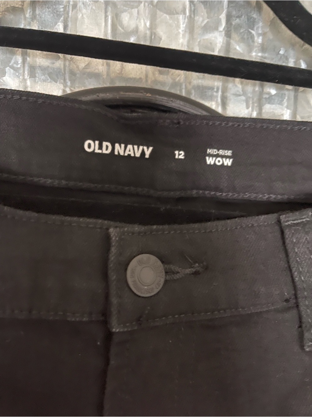 Old Navy Black Mid-Rise WOW shorts